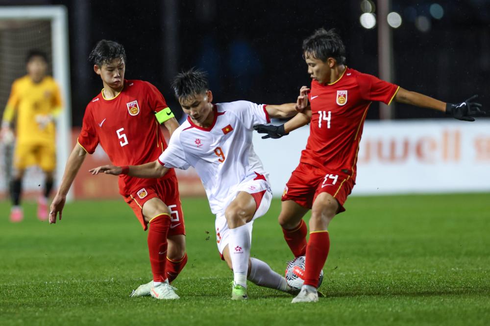 欧文突破防守造成杀伤球成功